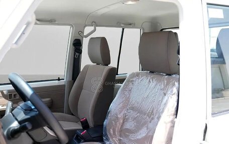 Toyota Land Cruiser 70, 2026 год, 9 900 000 рублей, 8 фотография