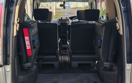 Nissan Serena IV, 2011 год, 950 000 рублей, 10 фотография