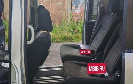 Nissan Serena IV, 2011 год, 950 000 рублей, 7 фотография