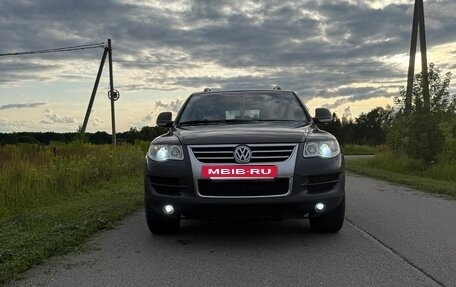Volkswagen Touareg III, 2007 год, 900 000 рублей, 2 фотография
