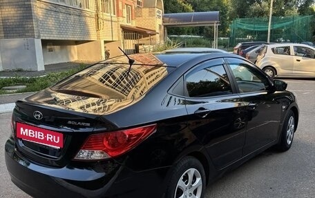 Hyundai Solaris II рестайлинг, 2013 год, 810 000 рублей, 2 фотография