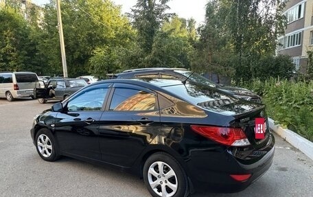 Hyundai Solaris II рестайлинг, 2013 год, 810 000 рублей, 3 фотография