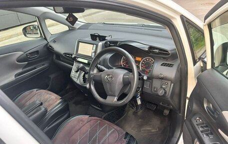 Toyota Wish II, 2011 год, 1 200 000 рублей, 8 фотография