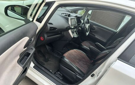 Toyota Wish II, 2011 год, 1 200 000 рублей, 9 фотография