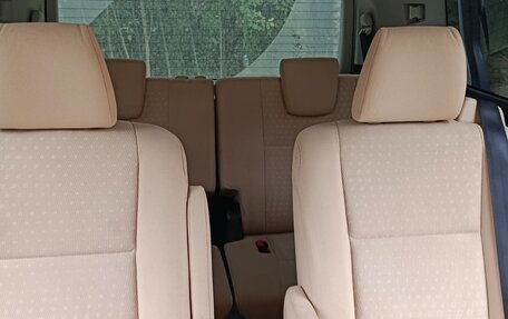 Toyota Noah III, 2015 год, 1 800 000 рублей, 8 фотография