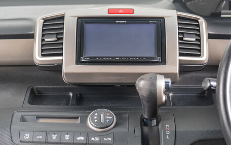 Honda Freed I, 2012 год, 1 049 000 рублей, 13 фотография