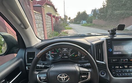 Toyota Land Cruiser 200, 2016 год, 4 350 000 рублей, 7 фотография