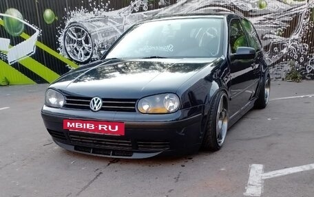 Volkswagen Golf IV, 2000 год, 400 000 рублей, 2 фотография