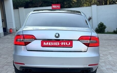 Skoda Superb III рестайлинг, 2014 год, 1 050 000 рублей, 4 фотография