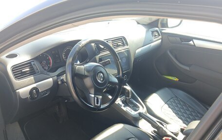 Volkswagen Jetta VI, 2011 год, 790 000 рублей, 5 фотография