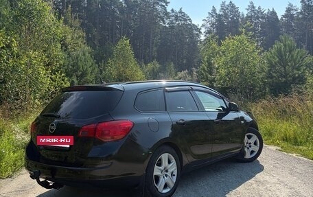Opel Astra J, 2012 год, 590 000 рублей, 4 фотография