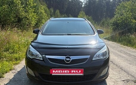 Opel Astra J, 2012 год, 590 000 рублей, 6 фотография