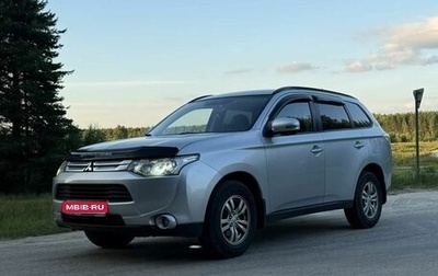 Mitsubishi Outlander III рестайлинг 3, 2012 год, 1 300 000 рублей, 1 фотография