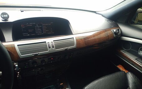 BMW 7 серия, 2003 год, 465 000 рублей, 17 фотография