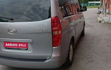 Hyundai H-1 II рестайлинг, 2016 год, 2 555 000 рублей, 3 фотография
