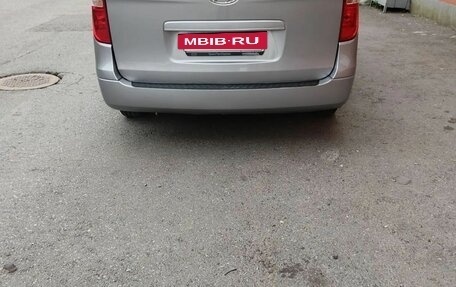 Hyundai H-1 II рестайлинг, 2016 год, 2 555 000 рублей, 4 фотография