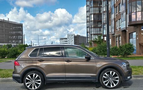 Volkswagen Tiguan II, 2017 год, 2 200 000 рублей, 4 фотография