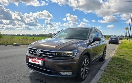 Volkswagen Tiguan II, 2017 год, 2 200 000 рублей, 3 фотография