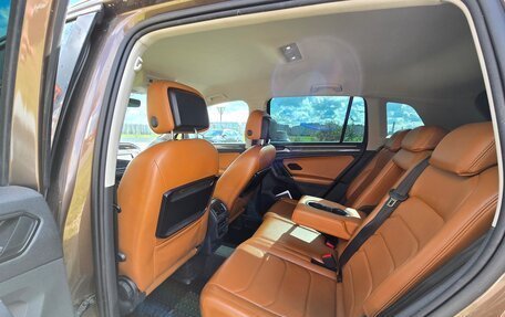 Volkswagen Tiguan II, 2017 год, 2 200 000 рублей, 14 фотография
