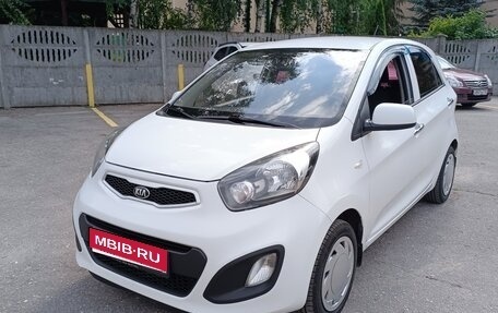 KIA Picanto II, 2013 год, 700 000 рублей, 1 фотография