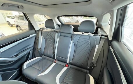 Geely Atlas, 2024 год, 3 924 190 рублей, 21 фотография