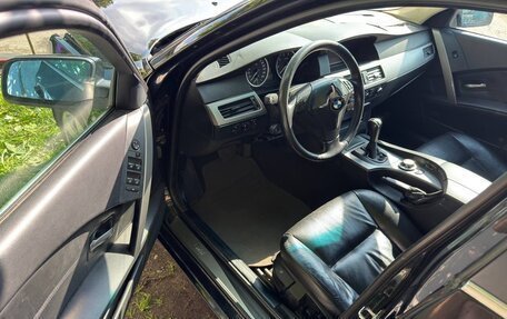 BMW 5 серия, 2004 год, 390 000 рублей, 3 фотография