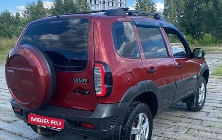 Chevrolet Niva I рестайлинг, 2012 год, 520 000 рублей, 3 фотография
