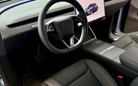 Tesla Model Y I, 2025 год, 5 880 000 рублей, 11 фотография