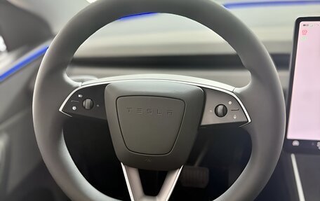 Tesla Model Y I, 2025 год, 5 880 000 рублей, 12 фотография