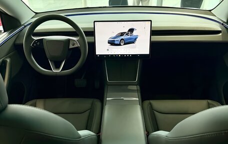 Tesla Model Y I, 2025 год, 5 880 000 рублей, 13 фотография