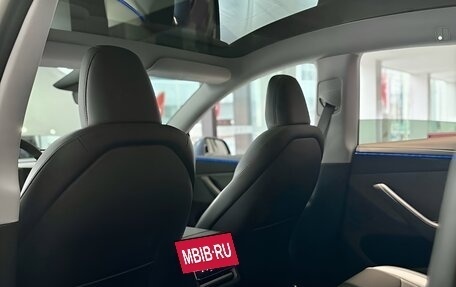 Tesla Model Y I, 2025 год, 5 880 000 рублей, 16 фотография