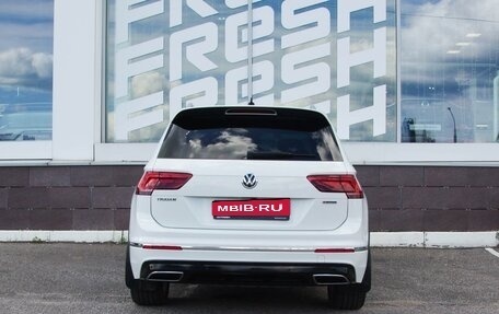 Volkswagen Tiguan II, 2019 год, 3 350 000 рублей, 4 фотография