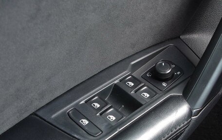 Volkswagen Tiguan II, 2019 год, 3 350 000 рублей, 23 фотография