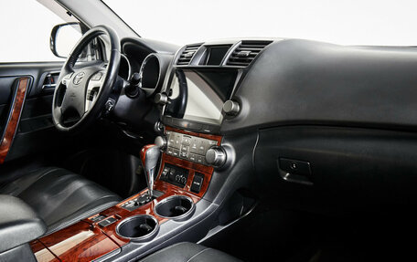 Toyota Highlander III, 2012 год, 1 455 000 рублей, 10 фотография
