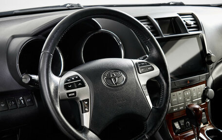 Toyota Highlander III, 2012 год, 1 455 000 рублей, 14 фотография