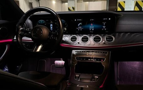 Mercedes-Benz E-Класс, 2021 год, 4 100 000 рублей, 5 фотография