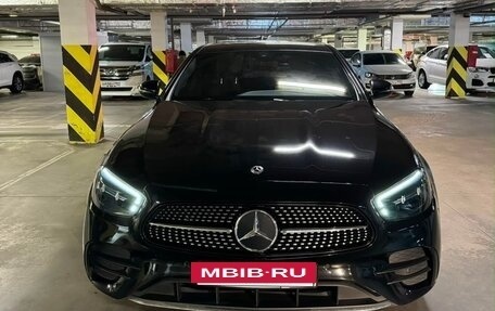 Mercedes-Benz E-Класс, 2021 год, 4 100 000 рублей, 2 фотография
