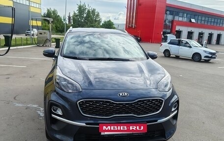 KIA Sportage IV рестайлинг, 2020 год, 2 500 000 рублей, 3 фотография