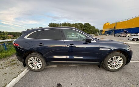 Jaguar F-Pace, 2017 год, 2 600 000 рублей, 2 фотография