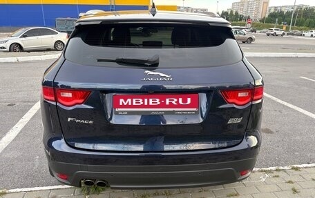 Jaguar F-Pace, 2017 год, 2 600 000 рублей, 4 фотография