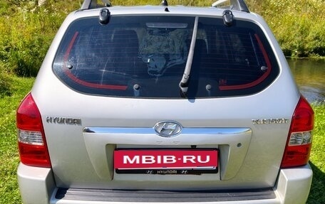 Hyundai Tucson III, 2008 год, 645 000 рублей, 2 фотография