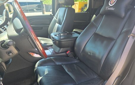 Cadillac Escalade III, 2011 год, 2 350 000 рублей, 10 фотография