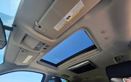 Cadillac Escalade III, 2011 год, 2 350 000 рублей, 12 фотография