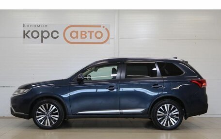 Mitsubishi Outlander III рестайлинг 3, 2019 год, 1 949 000 рублей, 2 фотография