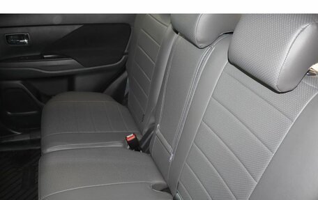 Mitsubishi Outlander III рестайлинг 3, 2019 год, 1 949 000 рублей, 7 фотография