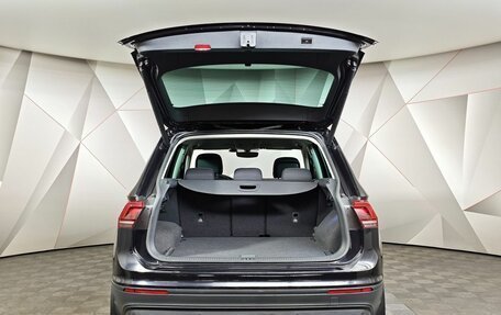Volkswagen Tiguan II, 2017 год, 2 355 000 рублей, 12 фотография