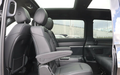 Mercedes-Benz V-Класс, 2023 год, 9 000 000 рублей, 20 фотография