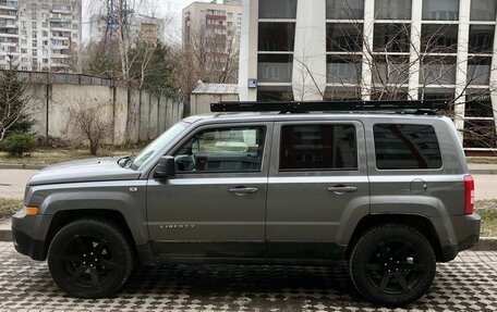 Jeep Liberty (Patriot), 2012 год, 1 550 000 рублей, 13 фотография