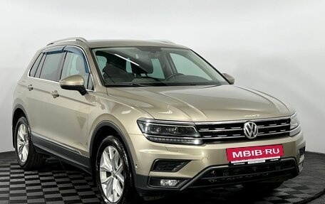 Volkswagen Tiguan II, 2018 год, 2 250 000 рублей, 4 фотография