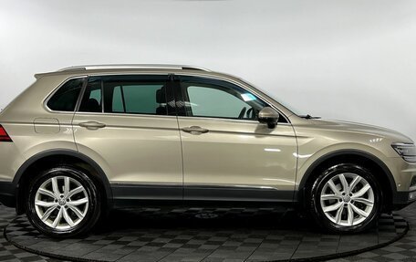 Volkswagen Tiguan II, 2018 год, 2 250 000 рублей, 5 фотография
